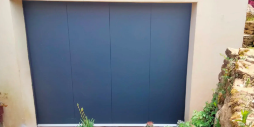 Pose d'une porte de garage sectionnelle