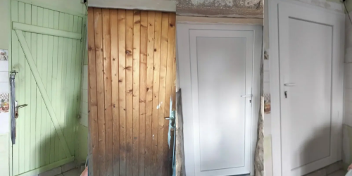 Remplacement d'une ancienne porte de service en bois